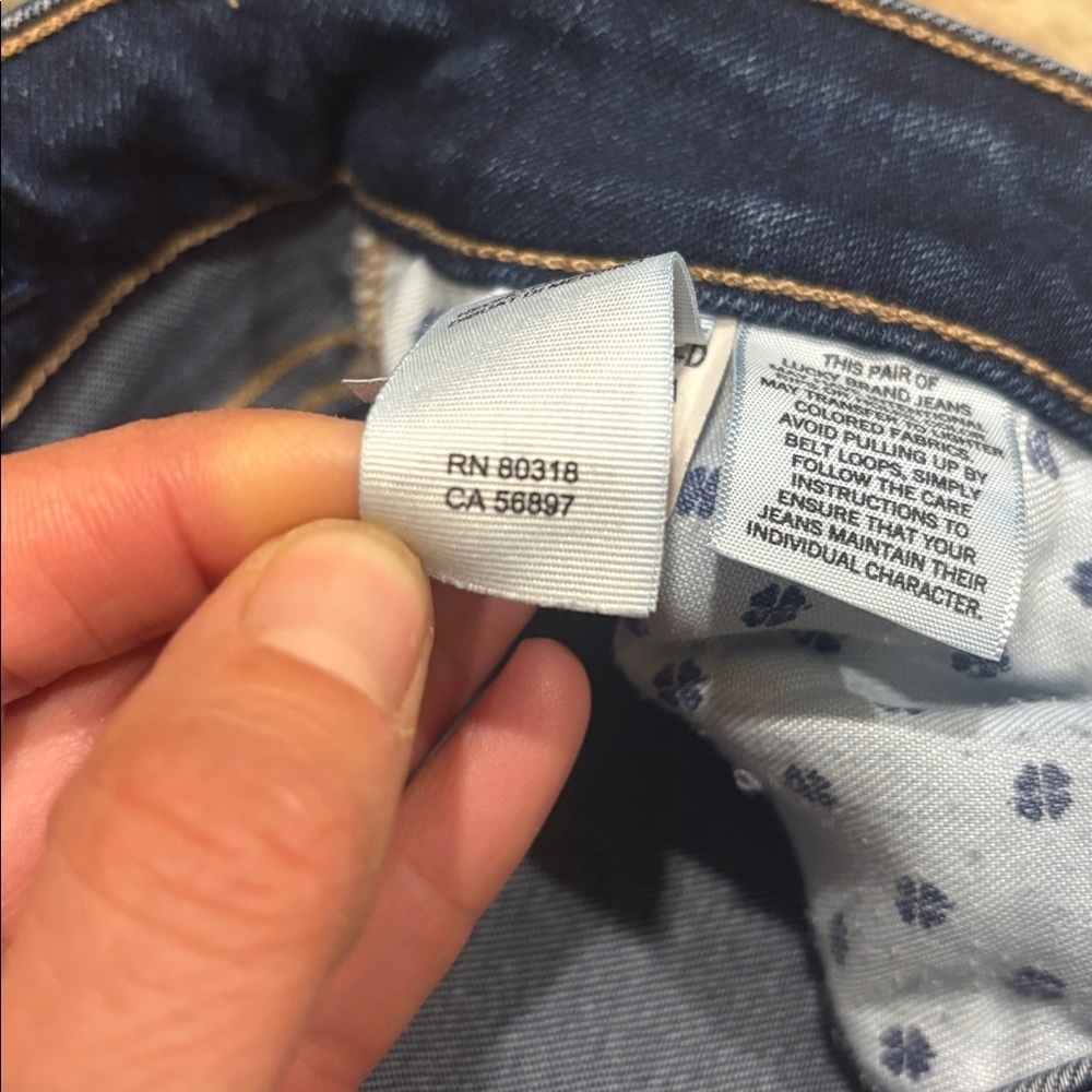 Lucky Brand Dark Blue Skinny Jeans. They are Lolita Skinny Jeans - Picture 13 of 16
